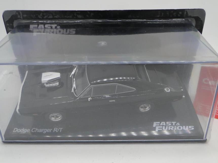 REPLICA DE COCHE A ESCALA 1/43 NUEVO
