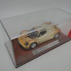 REPLICA DE COCHE A ESCALA