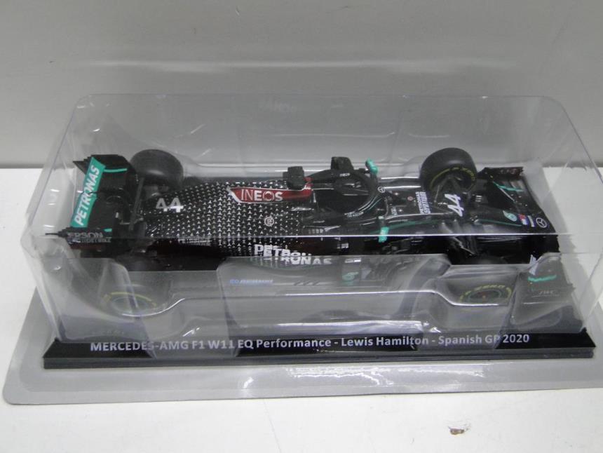 REPLICA DE COCHE A ESCALA NUEVO