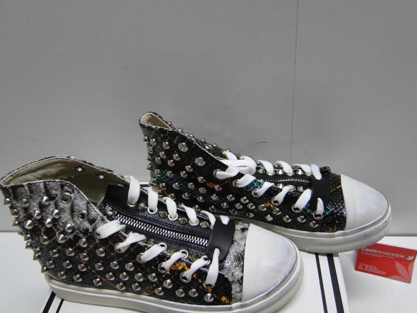 ZAPATILLAS NUEVAS