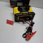 CARGADOR DE BATERIAS 12/24V CON CAJA SEMINUEVA