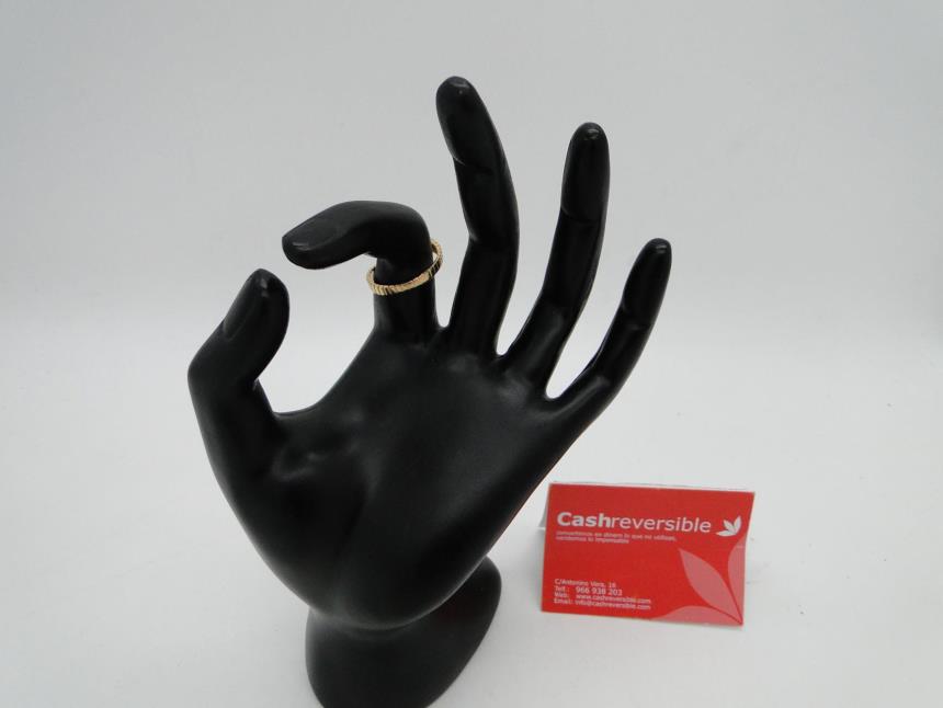 ANILLO DE ORO DE 18K CON PIEDRAS