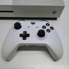 XBOX ONE S CON MANDO