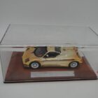 REPLICA DE COCHE A ESCALA