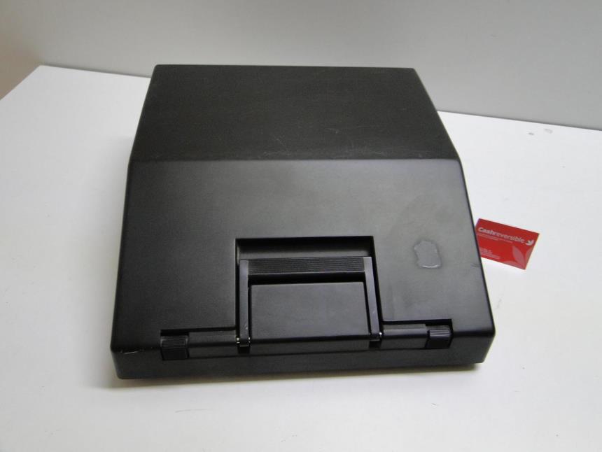 MAQUINA DE ESCRIBIR CON MALETIN