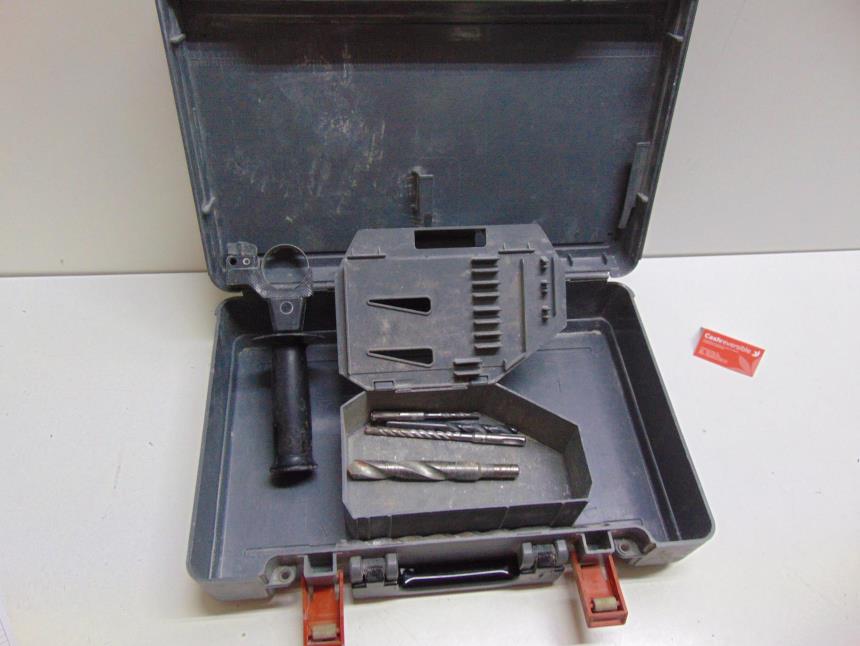 TALADRO PERCUTOR CON MALETA