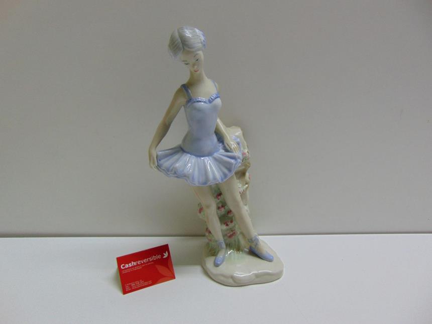 articulos_imagen1_129550.jpg FIGURA DE PORCELANA