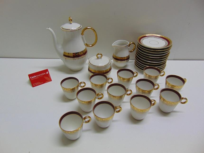 articulos_imagen1_130138.jpg JUEGO DE CAFE DE PORCELANA 12 + TETERA LECHERA Y CAFETERA