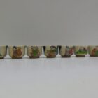 JUEGO DE 7 VASOS DE PORCELANA