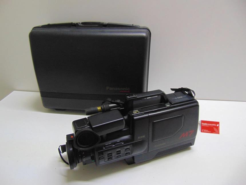 articulos_imagen1_139739.jpg VIDEOCAMARA VHS CON MALETA VINTAGE