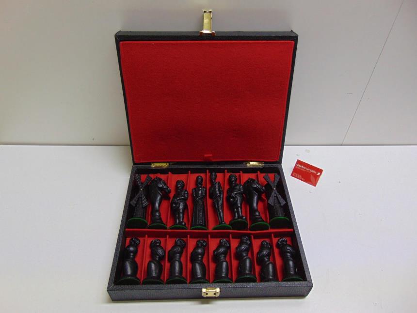 articulos_imagen1_144463.jpg JUEGO DE FIGURAS DE AJEDREZ VINTAGE CON CAJA*