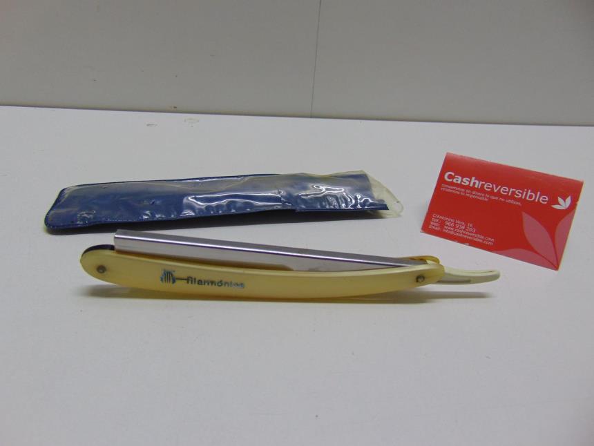 articulos_imagen1_161896.jpg NAVAJA DE BARBERO VINTAGE