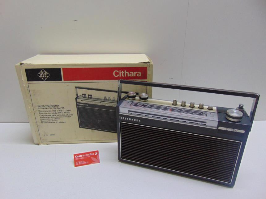 articulos_imagen1_162530-1.jpg RADIO VINTAGE CON CAJA Y FUNDA*