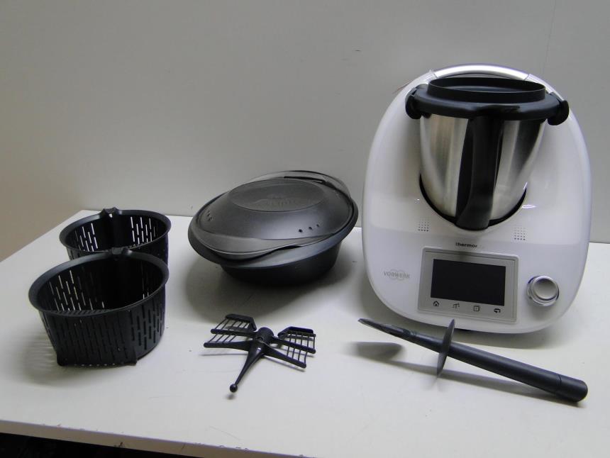 articulos_imagen1_170696.jpg THERMOMIX TM 5 CON ACCESORIOS SEMINUEVA