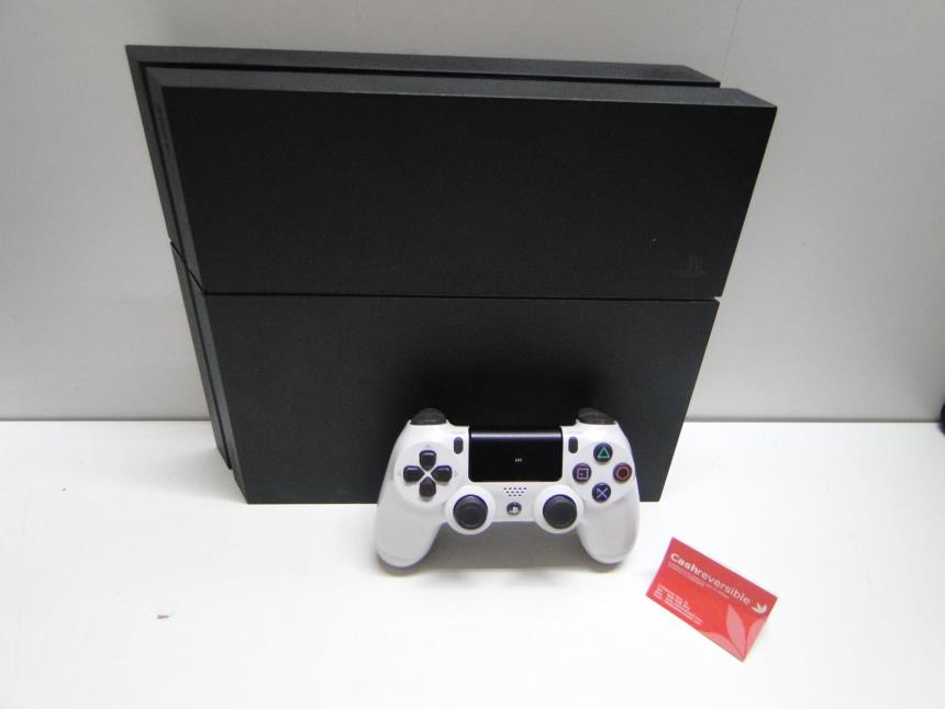 articulos_imagen1_173659.jpg PS4 CON MANDO