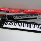 TECLADO MIDI 49 TECLAS CON CAJA