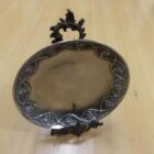 PLATO DE ESTAÑO CON SOPORTE DE 38 CM