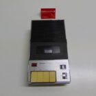 GRABADORA VINTAGE CON FUNDA Y MICRO