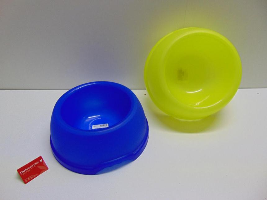 COMEDERO DE PLASTICO A ESTRENAR