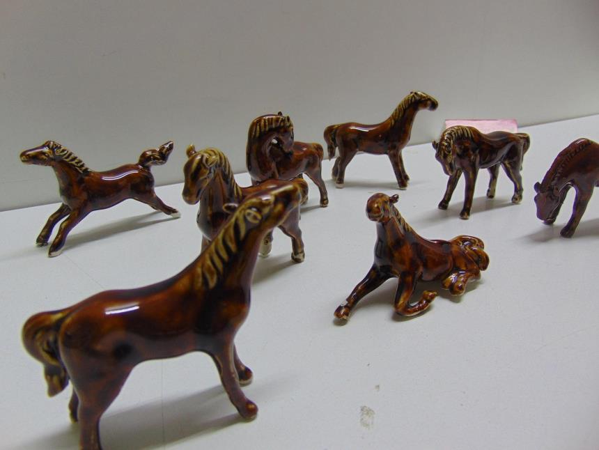 JUEGO DE 8 FIGURAS VINTAGE