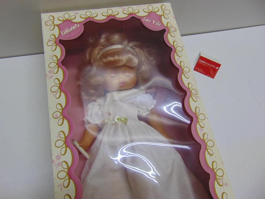 MUÑECA HABLADORA VINTAGE CON CAJA