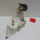 FIGURA DE PORCELANA
