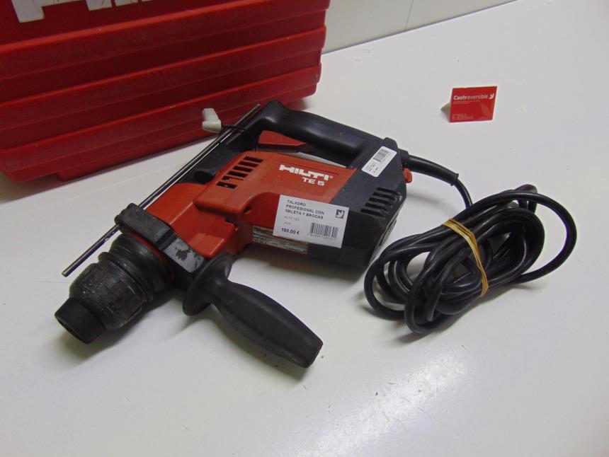 TALADRO PROFESIONAL CON MALETA Y BROCAS