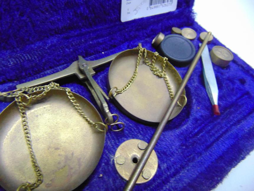 BASCULA VINTAGE EN CAJA