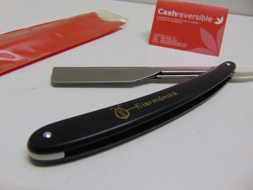 NAVAJA DE AFEITADO VINTAGE CON FUNDA