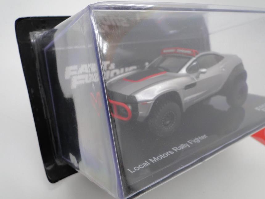 REPLICA DE COCHE A ESCALA 1/43 NUEVO