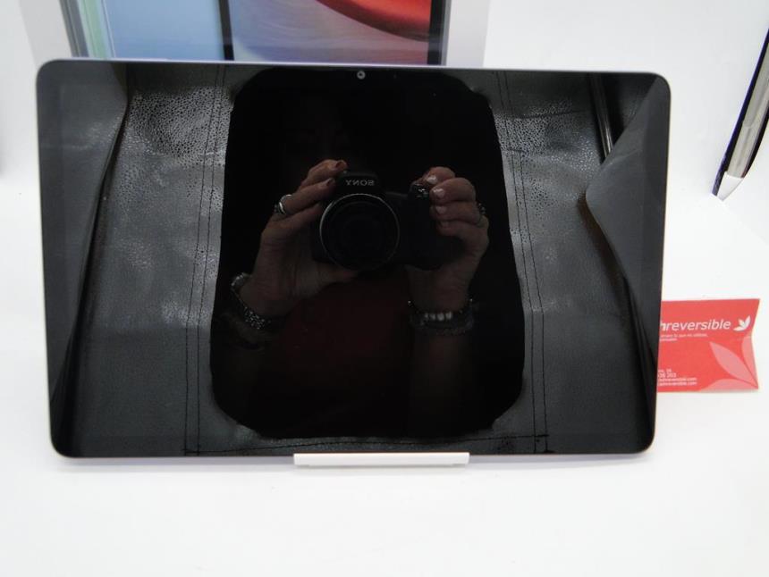 TABLET T20 10,4' CON CAJA SEMINUEVA