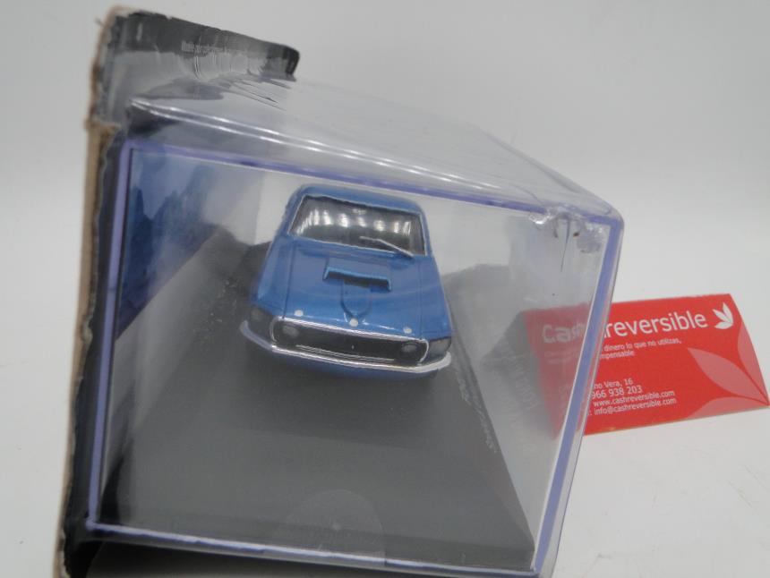 REPLICA DE COCHE A ESCALA 1/43