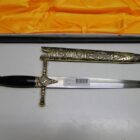 CUCHILLO DECORATIVO CON CAJA