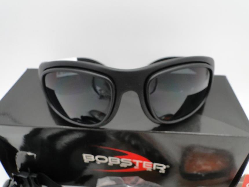 GAFAS DEPORTIVAS CON CAJA SEMINUEVAS