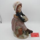 FIGURA NIÑA FLORES