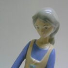 FIGURA DE PORCELANA
