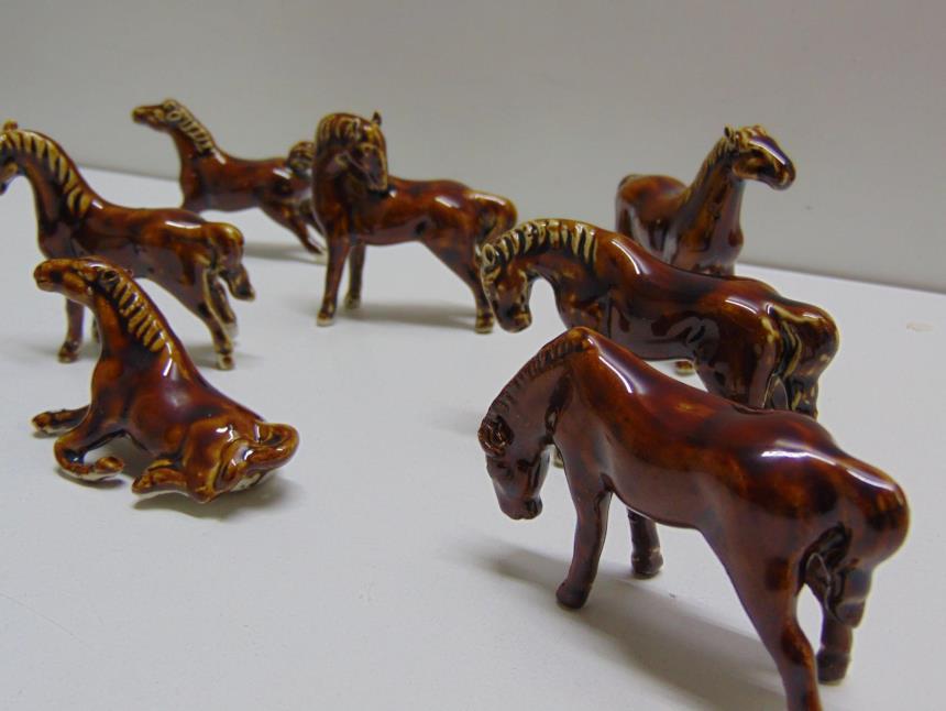 JUEGO DE 8 FIGURAS VINTAGE