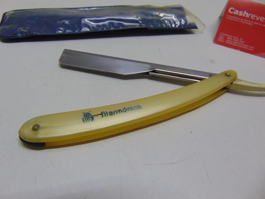 NAVAJA DE BARBERO VINTAGE