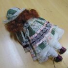 MUÑECA DE PORCELANA