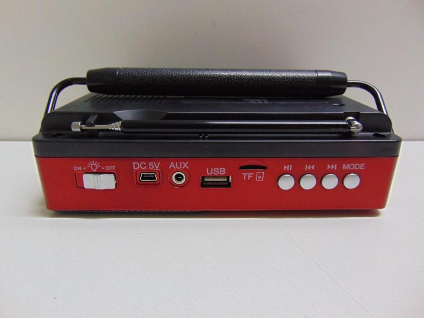 RADIO USB AUX CON BATERIA A ESTRENAR