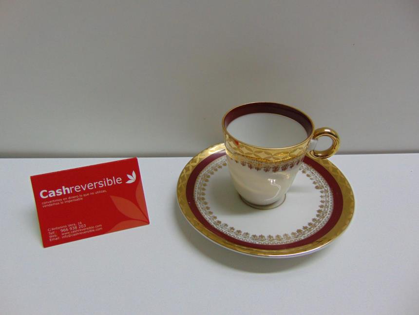 JUEGO DE CAFE DE PORCELANA 12 + TETERA LECHERA Y CAFETERA