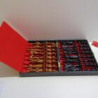 JUEGO DE FIGURAS DE AJEDREZ VINTAGE CON CAJA*