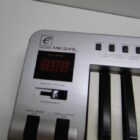 TECLADO MIDI CON TRANSFORMADOR **