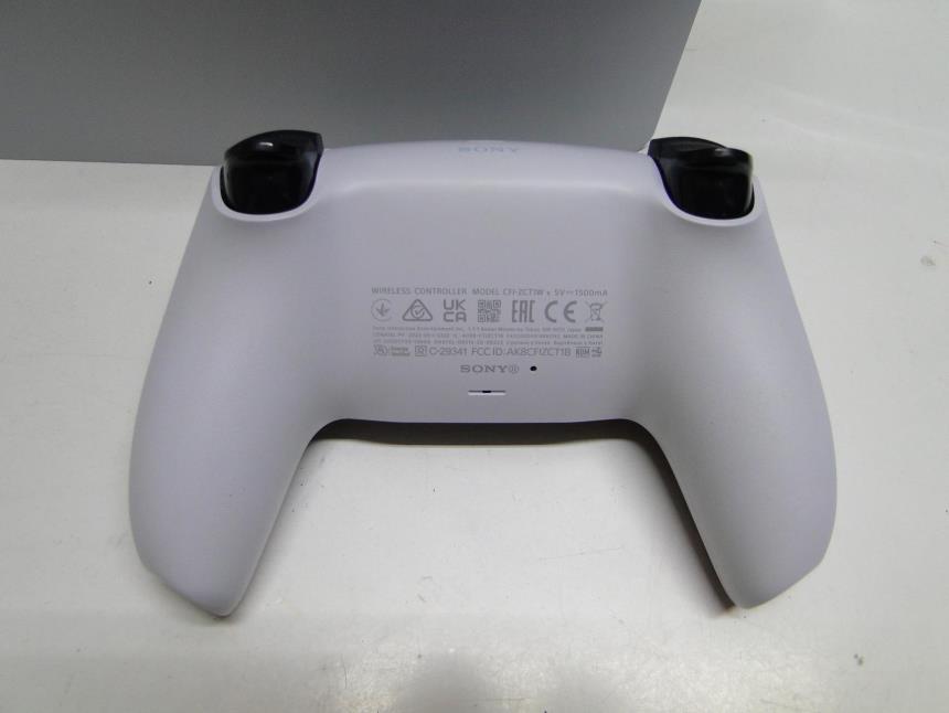 PS5 SLIM DIGITAL CON MANDO Y CAJA