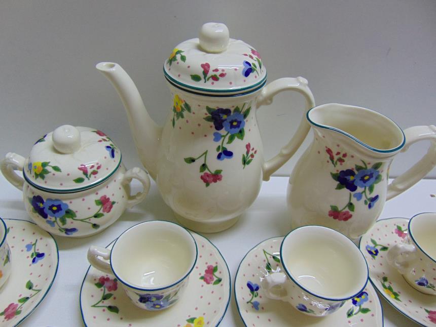 JUEGO DE CAFE DE 12 SERVICIOS (A ESTRENAR)