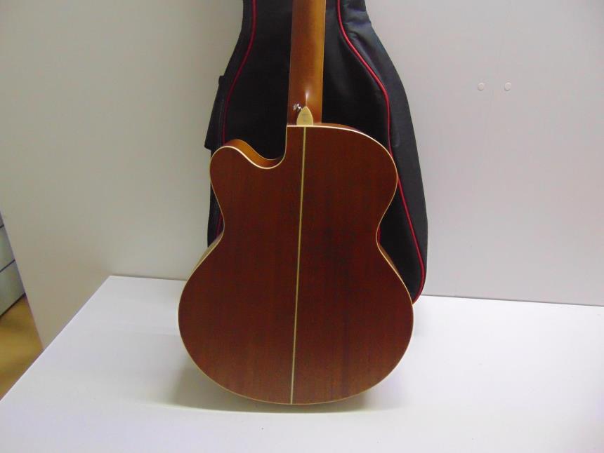 BAJO CON FUNDA SEMINUEVO