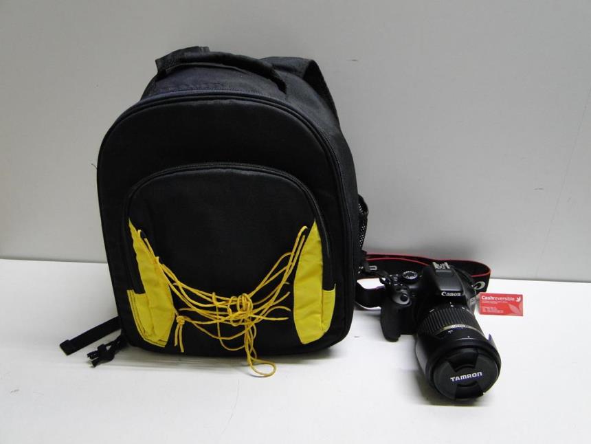 articulos_imagen1_144846.jpg CAMARA DE FOTOS DIGITAL 18-270 CON MOCHILA