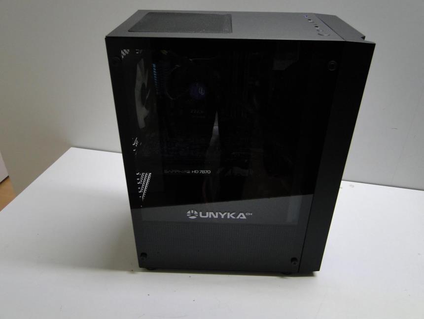 ORDENADOR SOBREMESA CON CAJA