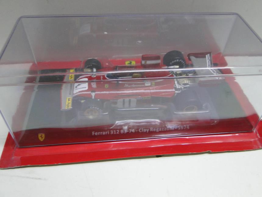 REPLICA DE COCHE A ESCALA 1/24