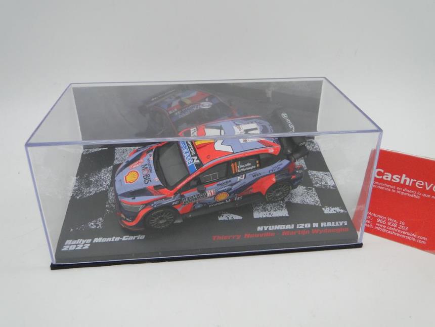 REPLICA DE COCHE A ESCALA